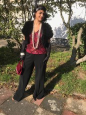 20er Jahre 39 Weite Hose Marlene mit Oberteil, Handschuhe und Kopfschmuck