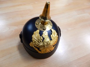 Kopfbedeckung 43 Pickelhaube