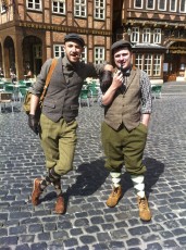 Kunden-Fotos 2 20er Jahre Oldtimer Kostüm